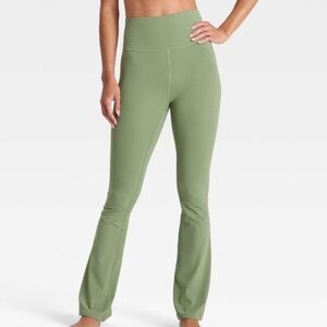 All In Motion Matcha  Green Leggings Boot Cut High Rise Activewear Women’s M **